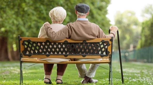  Emeklilikte Yaşa Takılanlar İçin 5 Formül Masada: Hangi Modeller Öne Çıkıyor?