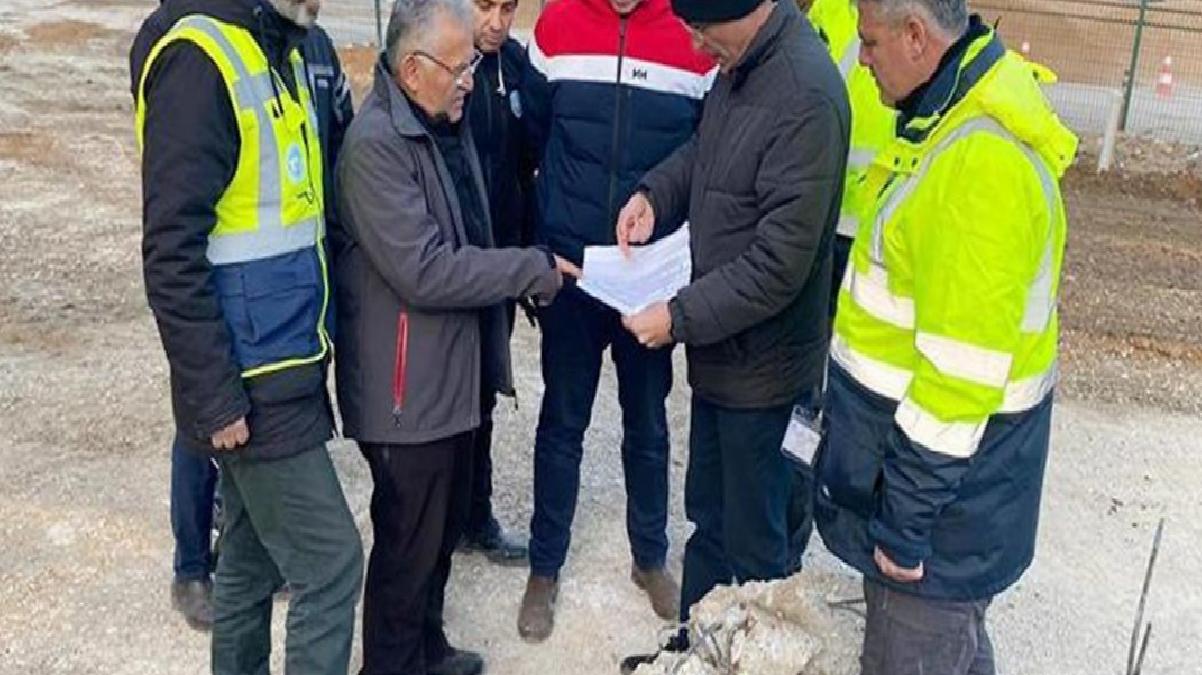 Elbistan’da depremzede esnaf için 72 saatte konteyner çarşı kuruldu