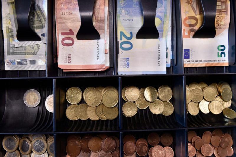 Euro, Fransa ve İspanya enflasyon verilerinin ardından toparlandı