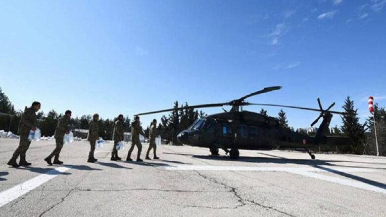  Gaziantep’te depremzedelere askeri helikopterlerle yardım malzemesi ulaştırıldı