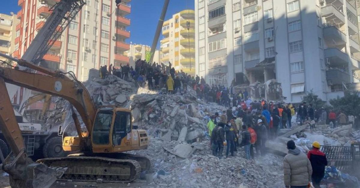 Sarsıntılarda kayıplar artıyor