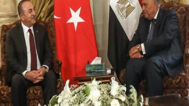  11 yıl sonra ilk ziyaret! Dışişleri Bakanı Mevlüt Çavuşoğlu, Mısır’da mevkidaşıyla görüştü