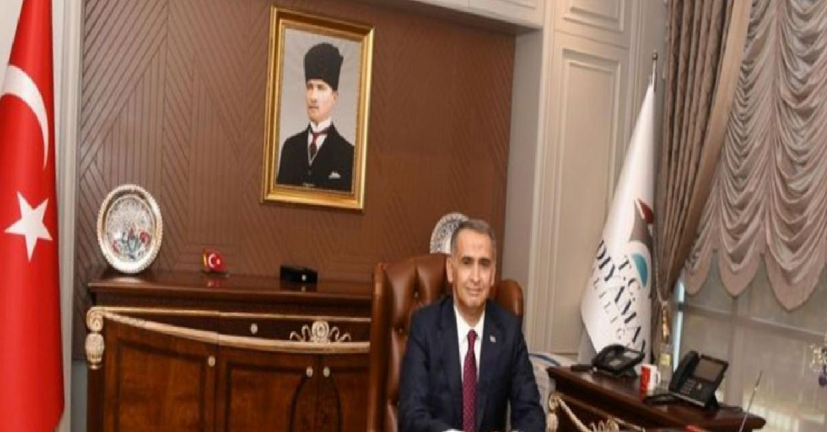 Adıyaman Valisi Mahmut Çuhadar istifasını istedi