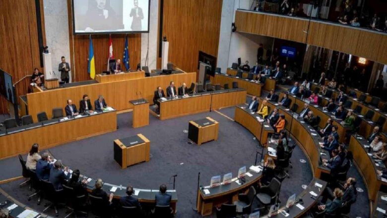  Avusturya’da aşırı sağcı milletvekilleri Zelenskiy konuşurken meclisi terk etti