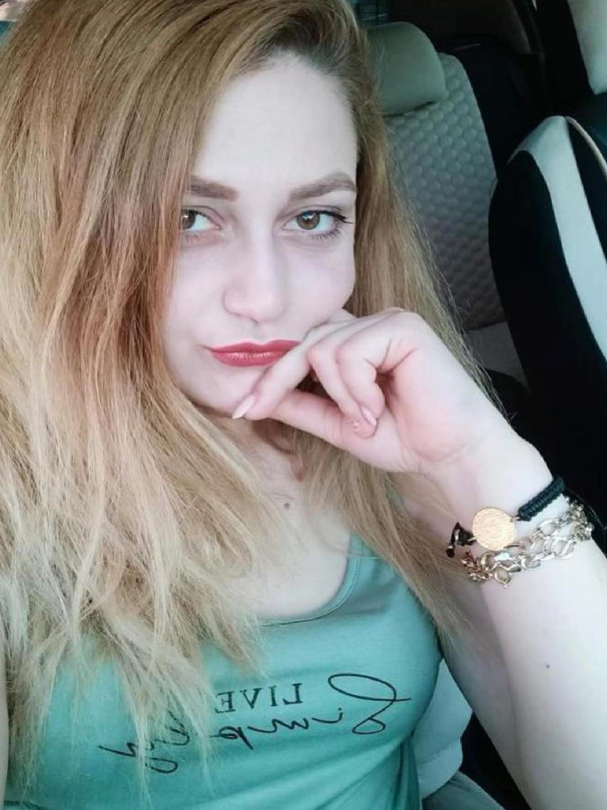 Birlikte yaşadığı Ebru’yu öldürüp, teslim oldu