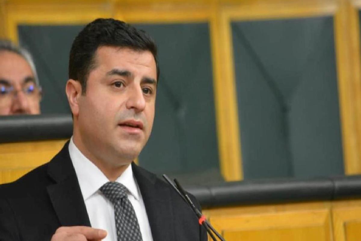 Demirtaş’tan hakkındaki yayın için inceleme başlatan RTÜK’e sert tepki: 7 yıldır hücrede tutuyorsunuz ama ismim geçince paçalarınız tutuşuyor
