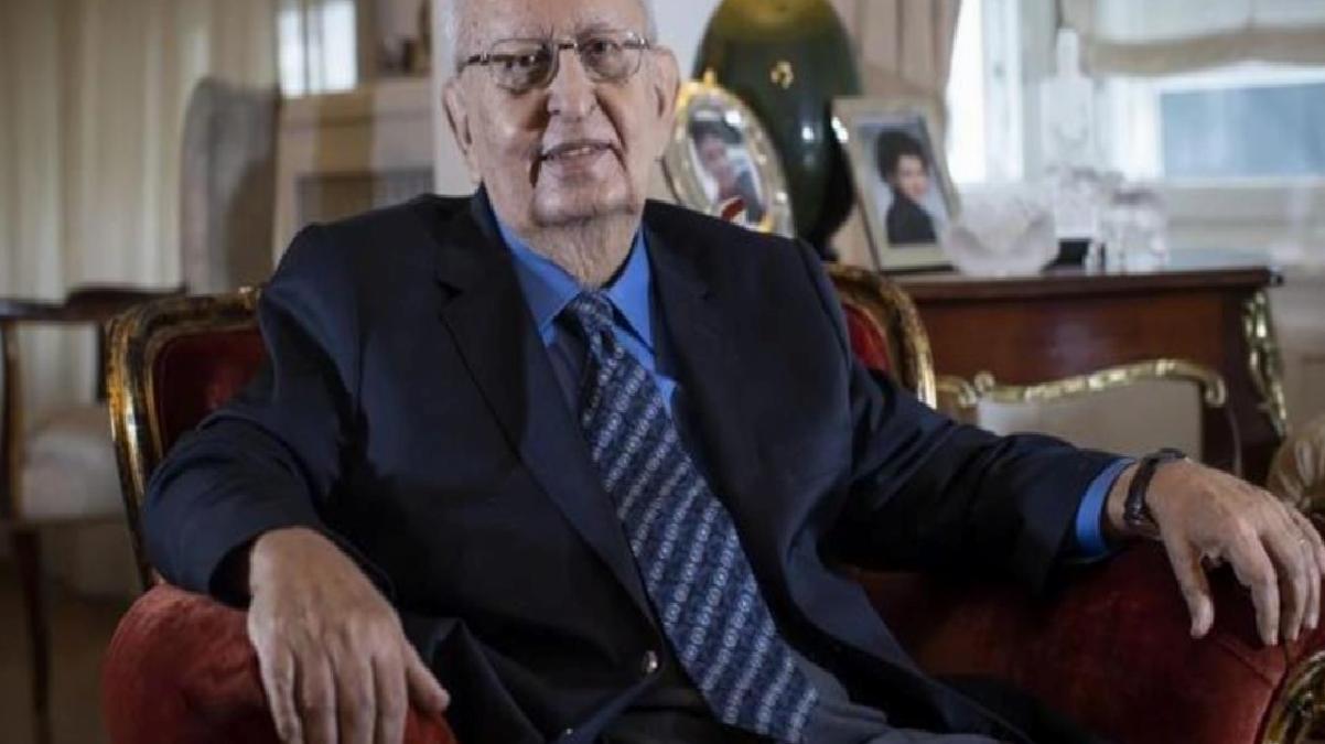 Eski TBMM Başkanı Hüsamettin Cindoruk hastaneye kaldırıldı