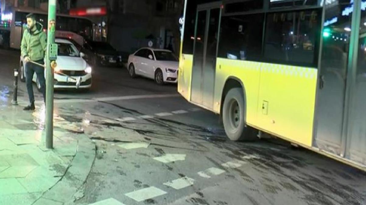 Husumetlisiyle karşılaşan şahıs, kurşun yağdırdı: 1’i çocuk 3 yaralı