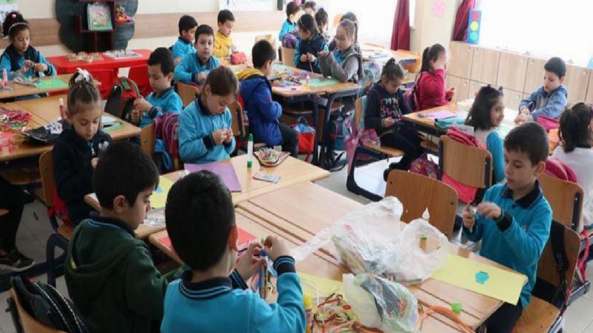 Uşak okullar tatil mi? 28 Mart bugün Uşak okullar tatil mi? Bugün okul var mı, yok mu?