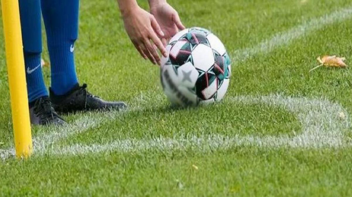 Üsküdar Amerikan Lisesi futbol takımı oyuncusu, Özel Musevi Lisesi maçında “Nazi” selamı verdi! Açıklamalar art arda geldi