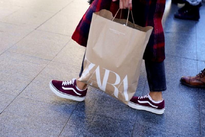 Zara’nın sahibi Inditex’in satışları rekor kırarken yıllık kârı arttı