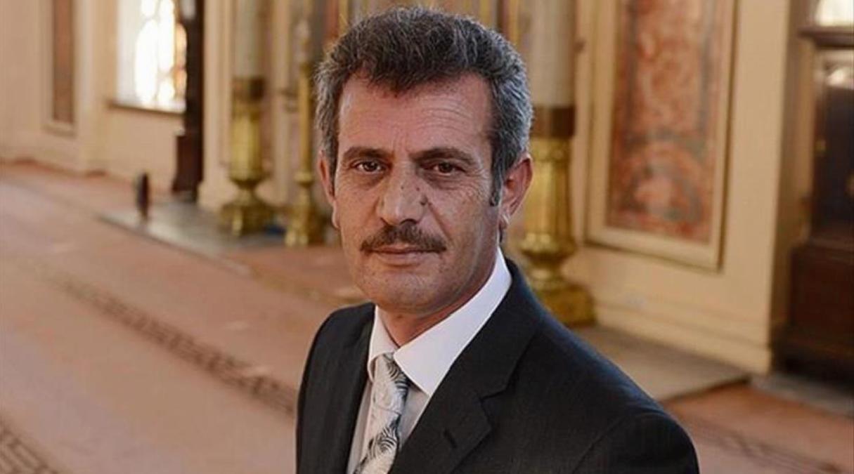 “Camide bira içtiler” iddiasını yalanlayan müezzin Fuat Yıldırım, CHP İstanbul 2. Bölge’den milletvekili adayı