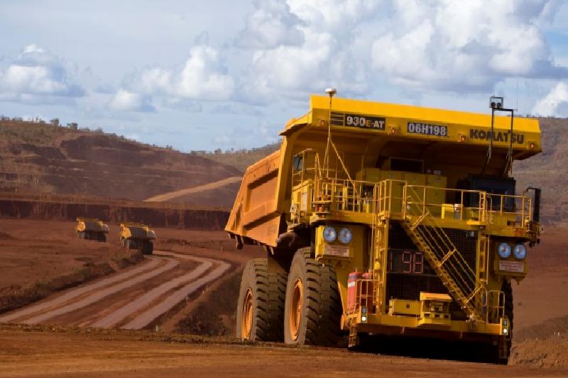 Demir cevheri, Çin’deki arz-talep sorunları nedeniyle düşüşünü derinleştirdi