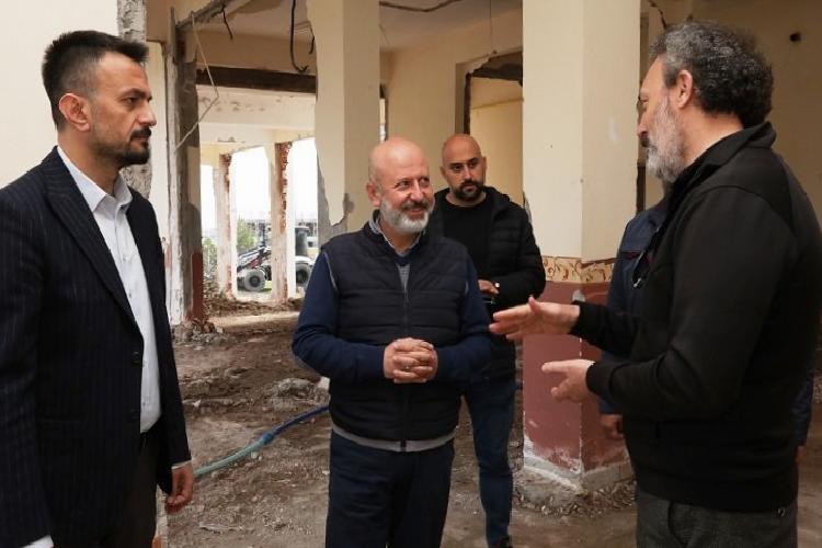 Kayseri Kocasinan’dan Erkilet’e yaşayan kütüphane