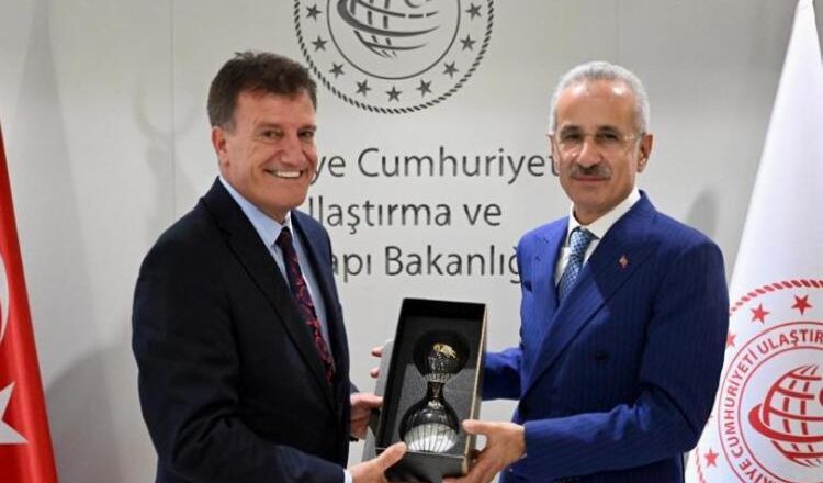  Bakan Uraloğlu, KKTC’li mevkidaşını ağırladı