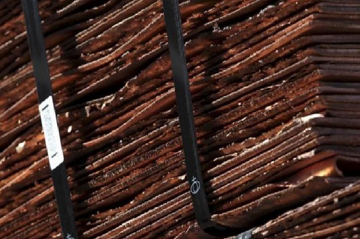 Bakır ve nikel fiyatları Fed faiz indirimlerinin yeniden değerlendirilmesiyle geriledi