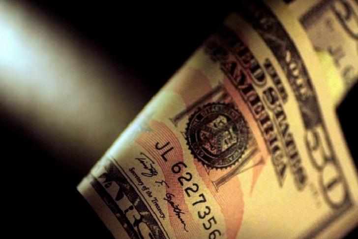 Dolar Endeksi hafif gerilese de 1 ayın zirvesine yakın kalmaya devam ediyor