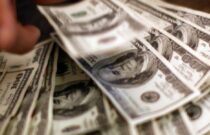 Dolar, faiz indirimi spekülasyonlarıyla son bir ayın en yüksek seviyesine ulaştı