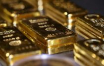 Mart indirimiyle ilgili soru işaretleri artarken altının destek seviyesi 2.000 dolar