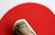 34 yılın en düşük seviyesindeki Yen Japonya’yı müdahaleyi düşünmeye sevk etti