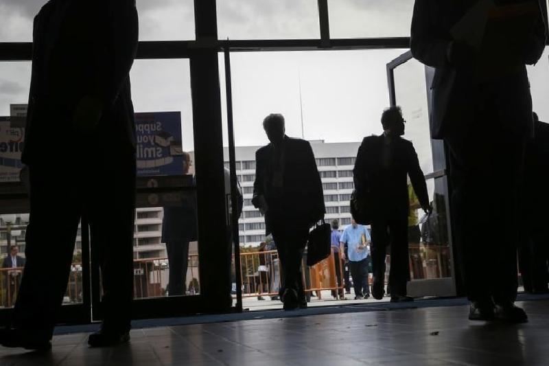 TCMB yetkilileri, bugün bankaların yöneticileriyle bir araya geliyor