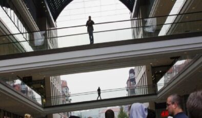 Yılmaz: Sokaklarda yaşanan kargaşa ekonomiyi etkiledi ama bu kısa sürdü