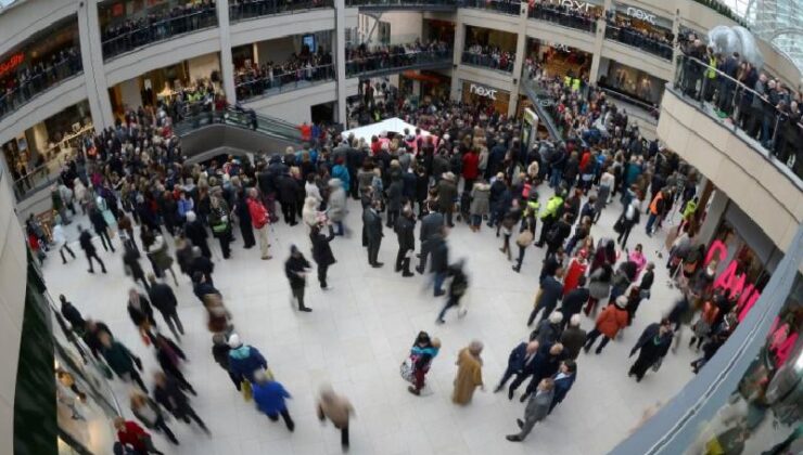 ABD’de LMI Mart’ta sert bir şekilde geriledi, ancak hala genişleme bölgesinde